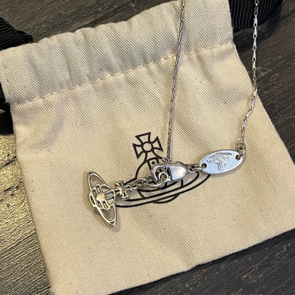 VIVIENNE WESTWOOD SILVER SUZIE Orb bracelet w/dust bag box full set - Picture 4 of 8